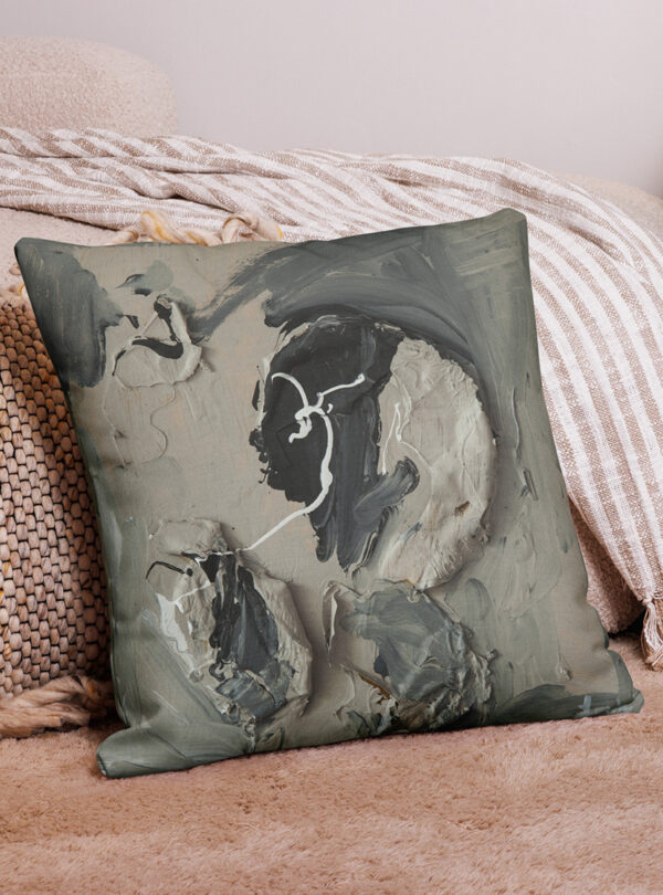 Metamorphosis No.3, Pillow