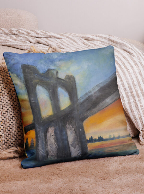 The Grey bridge, Pillow